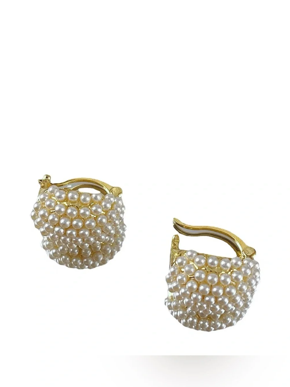 ***Exquisite Pearl Cluster Stud Earrings - Cream and Gold